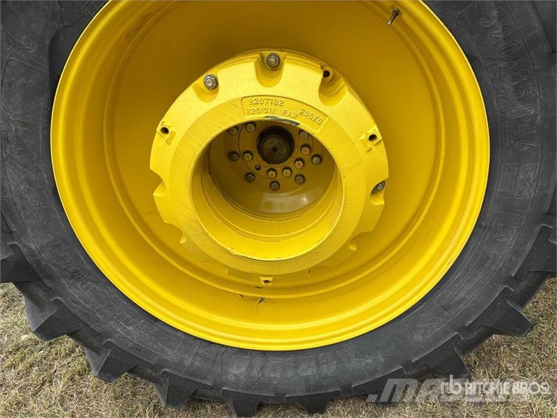 John Deere 8295R 4WD Tractor Трактори