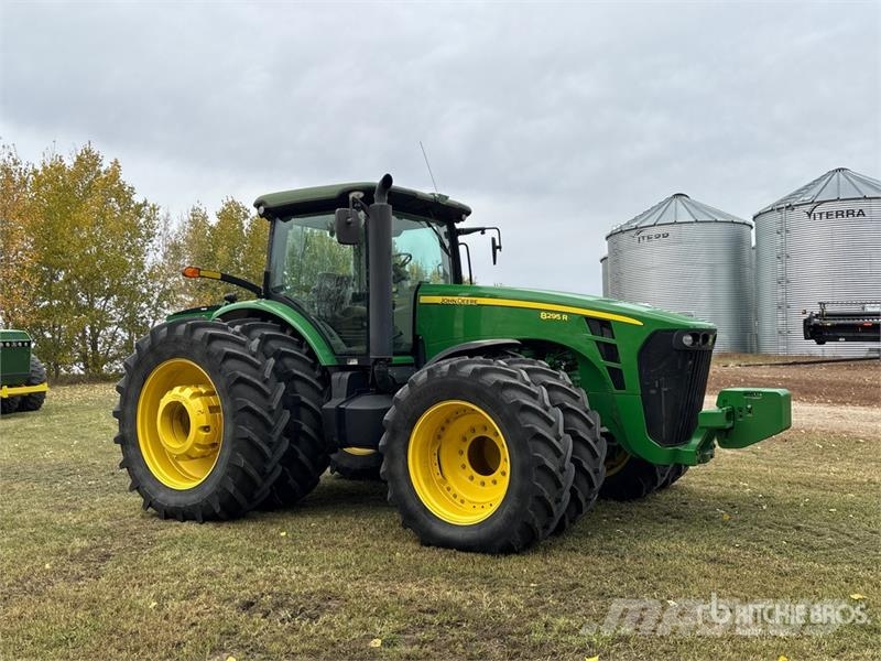 John Deere 8295R 4WD Tractor Трактори