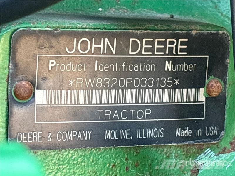John Deere 8320 Tratores Agrícolas usados