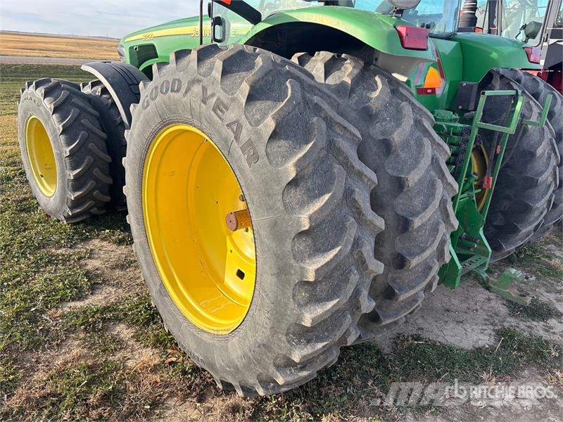 John Deere 8320 Tratores Agrícolas usados