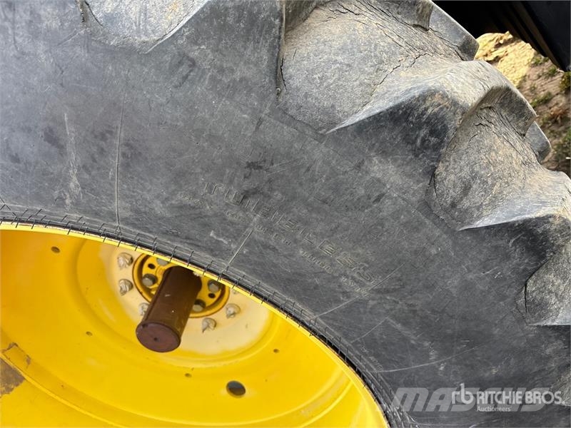 John Deere 8320 Tratores Agrícolas usados