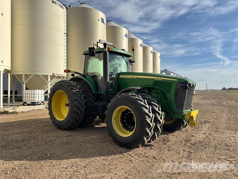 John Deere 8320 Tratores Agrícolas usados