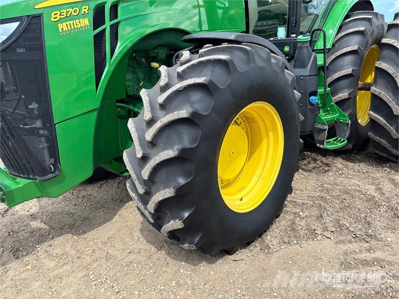 John Deere 8370R 4WD Tractor Traktörler
