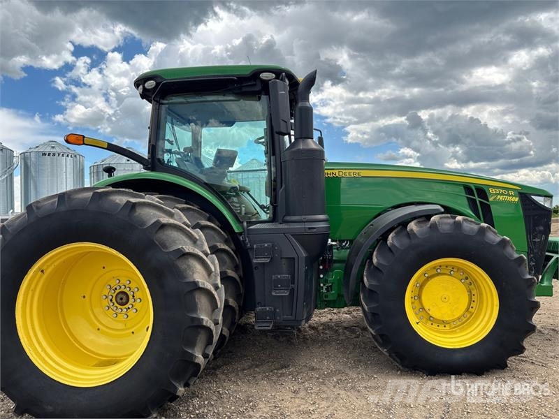 John Deere 8370R 4WD Tractor Traktörler