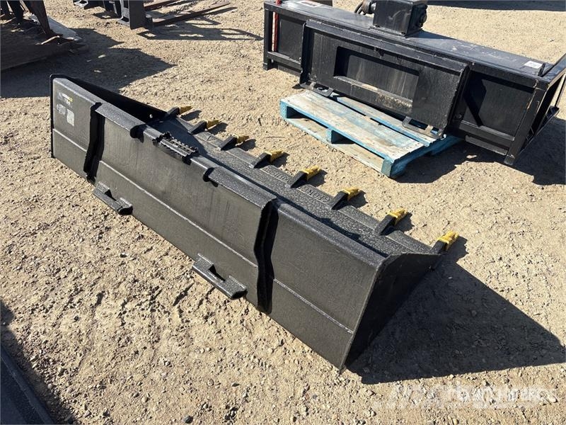 John Deere 84 in Q/C Skid Steer Bucket Kauhat