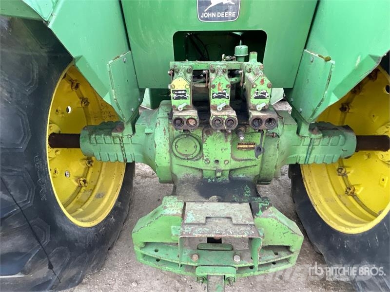 John Deere 8430 ماكينات زراعية - غير ذلك