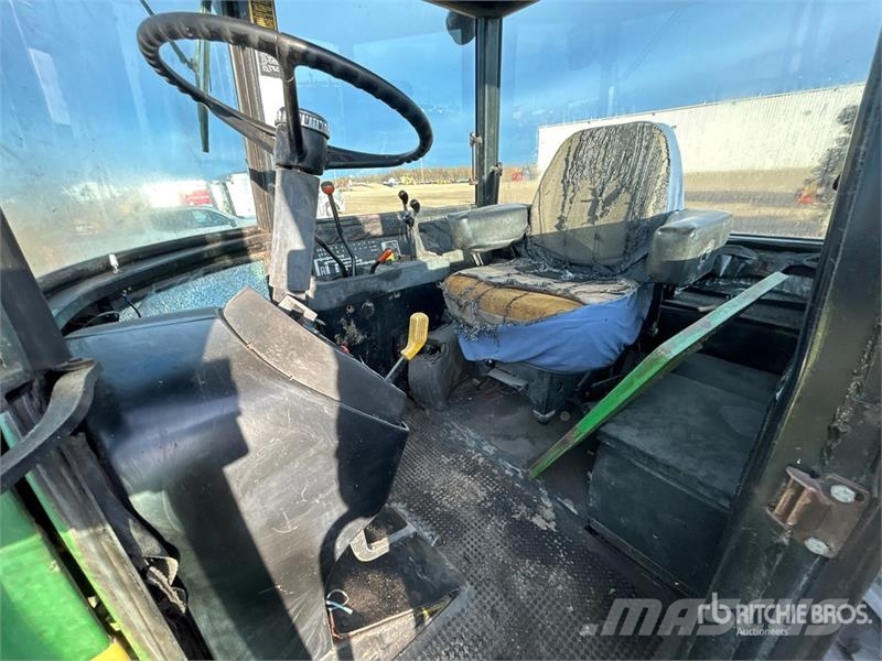 John Deere 8430 ماكينات زراعية - غير ذلك