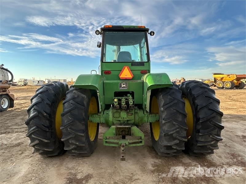 John Deere 8430 ماكينات زراعية - غير ذلك