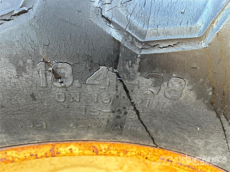 John Deere 8430 ماكينات زراعية - غير ذلك