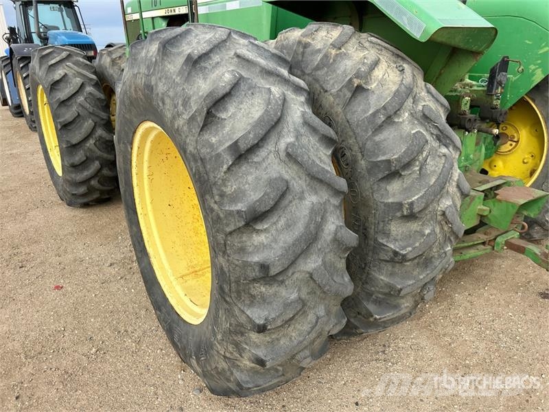 John Deere 8430 ماكينات زراعية - غير ذلك
