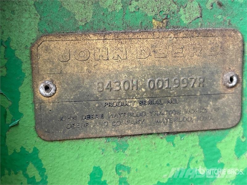 John Deere 8430 ماكينات زراعية - غير ذلك