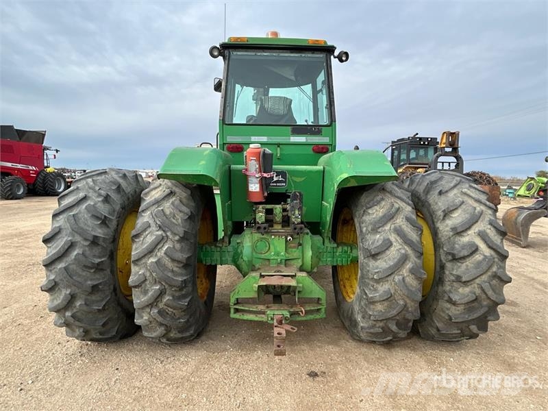 John Deere 8430 ماكينات زراعية - غير ذلك