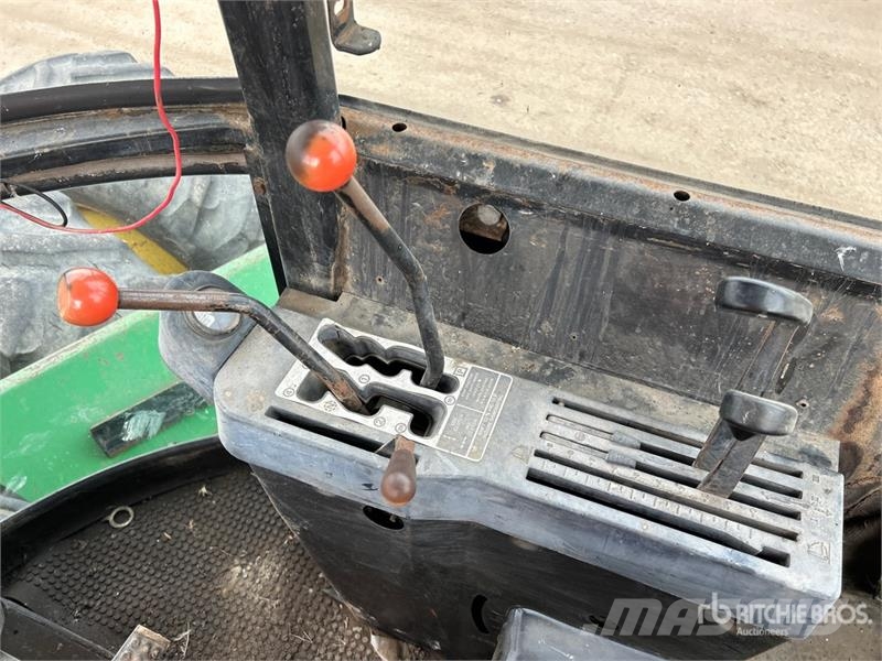 John Deere 8430 ماكينات زراعية - غير ذلك
