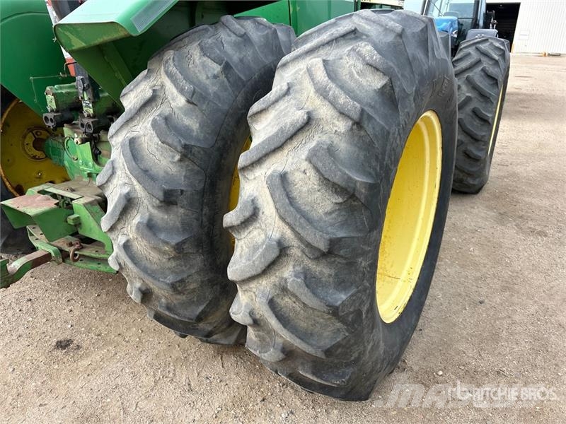 John Deere 8430 ماكينات زراعية - غير ذلك
