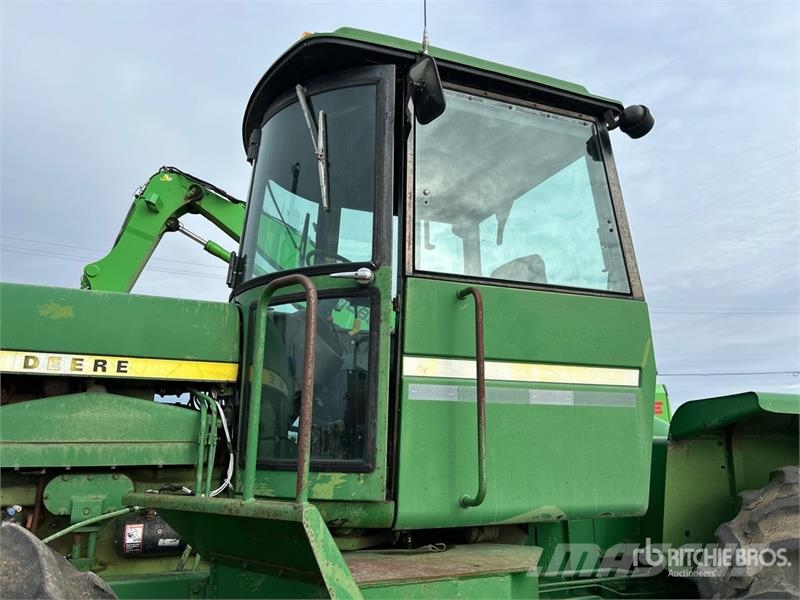 John Deere 8430 ماكينات زراعية - غير ذلك