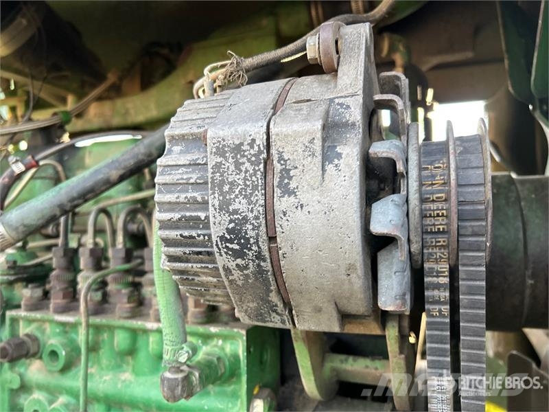 John Deere 8430 ماكينات زراعية - غير ذلك