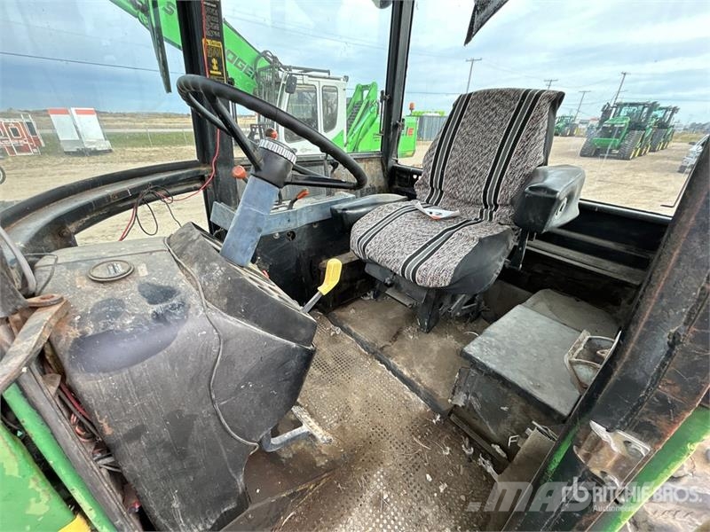 John Deere 8430 ماكينات زراعية - غير ذلك