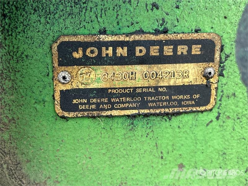 John Deere 8430 ماكينات زراعية - غير ذلك