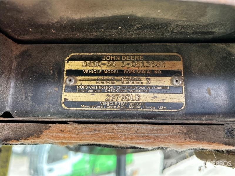 John Deere 8430 ماكينات زراعية - غير ذلك