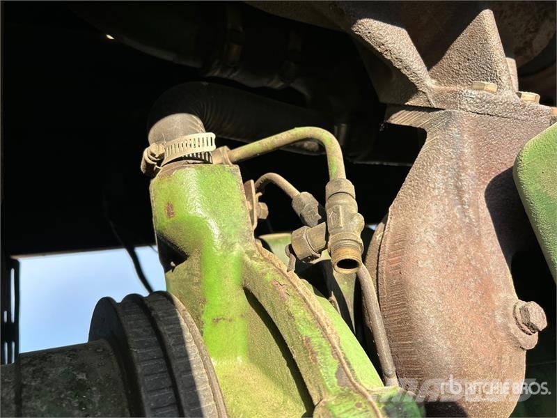 John Deere 8430 ماكينات زراعية - غير ذلك