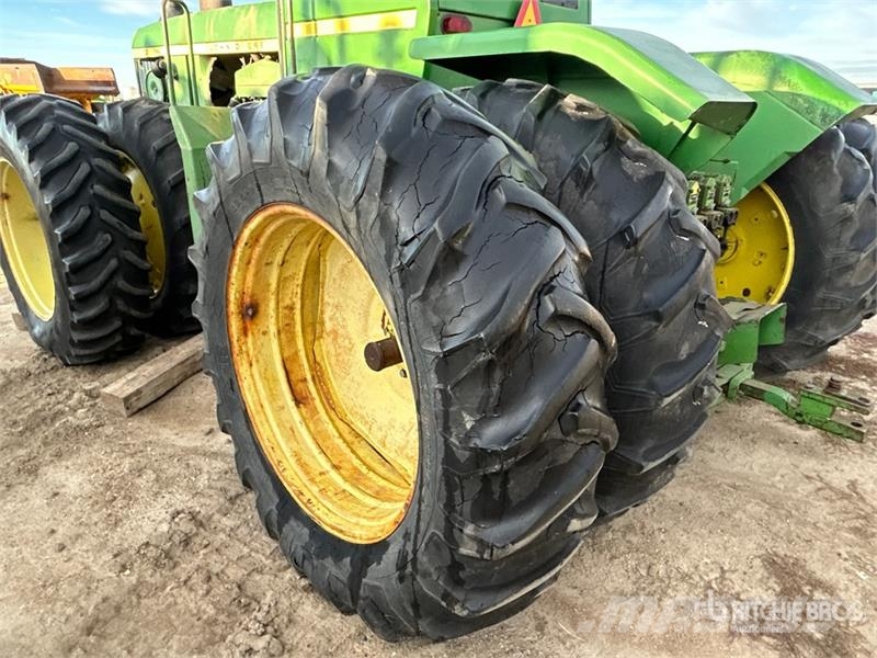John Deere 8430 ماكينات زراعية - غير ذلك