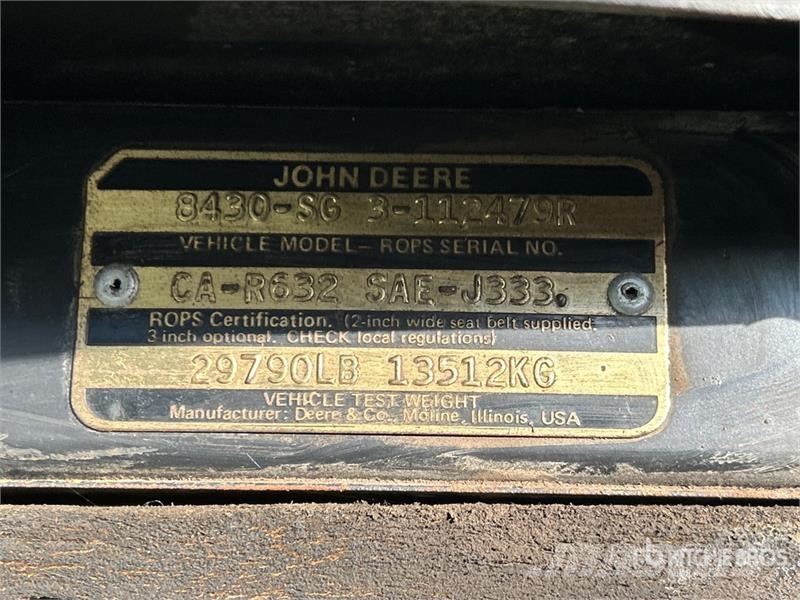 John Deere 8430 ماكينات زراعية - غير ذلك