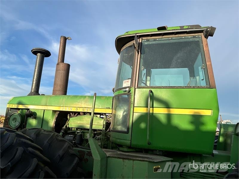John Deere 8430 ماكينات زراعية - غير ذلك
