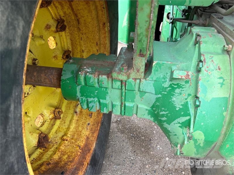 John Deere 8430 ماكينات زراعية - غير ذلك