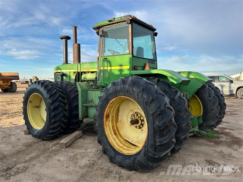 John Deere 8430 ماكينات زراعية - غير ذلك