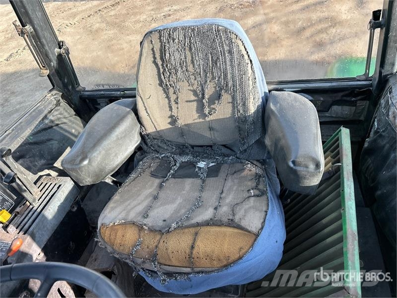 John Deere 8430 ماكينات زراعية - غير ذلك