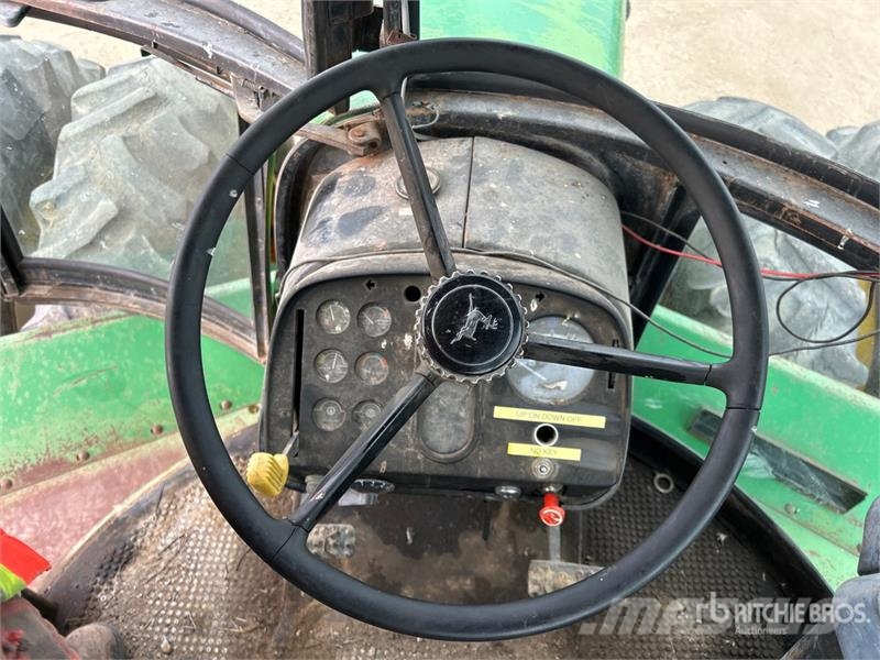 John Deere 8430 ماكينات زراعية - غير ذلك