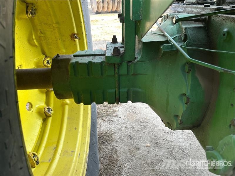John Deere 8430 ماكينات زراعية - غير ذلك