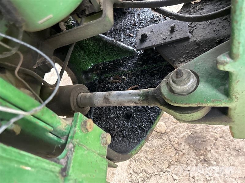John Deere 8430 ماكينات زراعية - غير ذلك