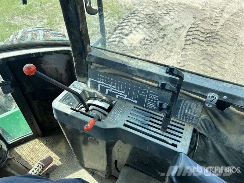 John Deere 8440 Farm machinery