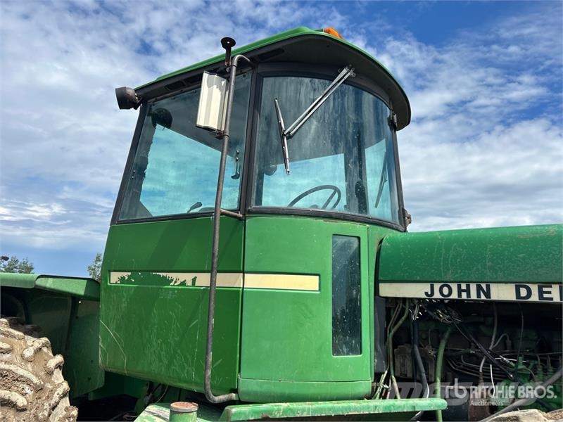 John Deere 8440 Farm machinery