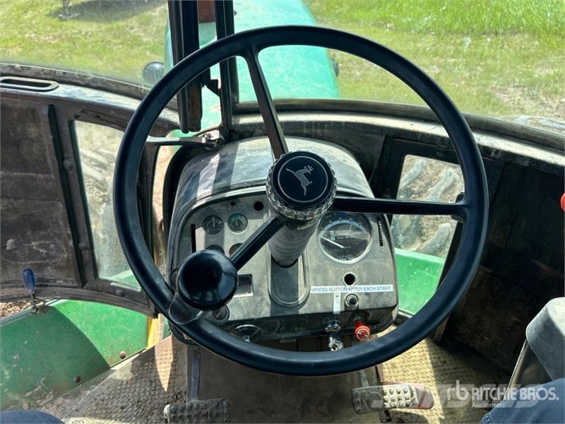 John Deere 8440 Farm machinery