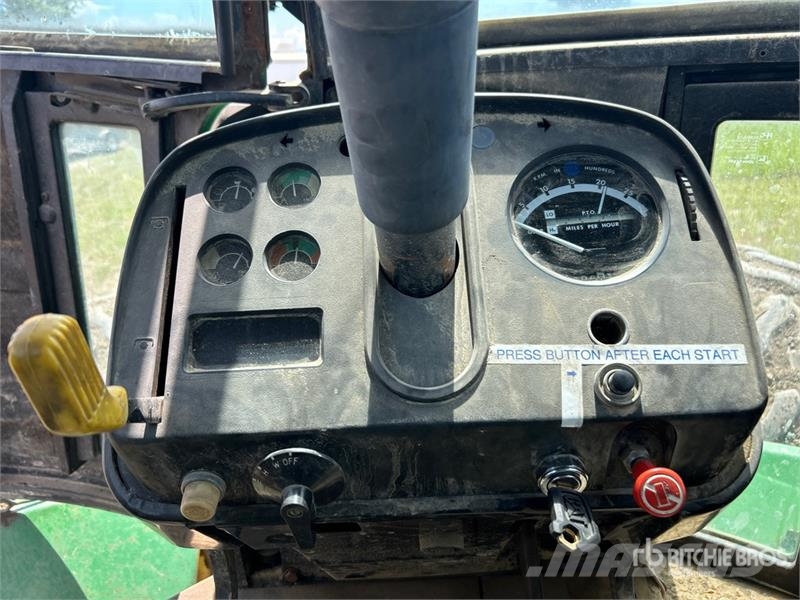 John Deere 8440 Farm machinery