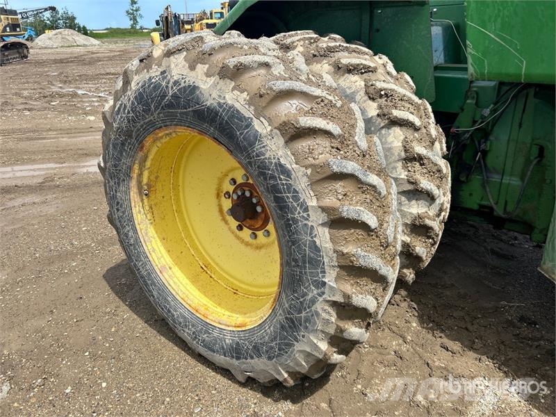 John Deere 8440 Farm machinery