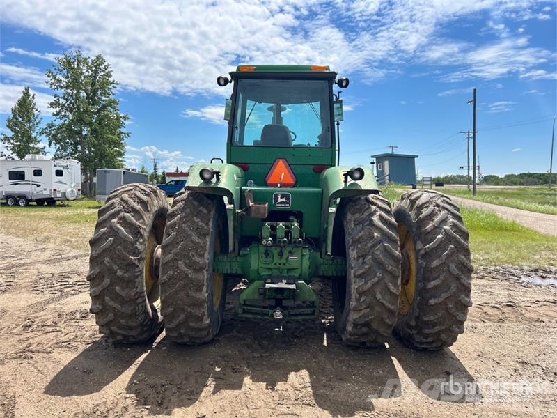 John Deere 8440 Farm machinery