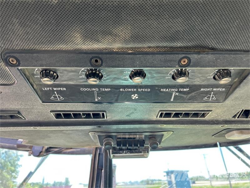 John Deere 8440 Farm machinery