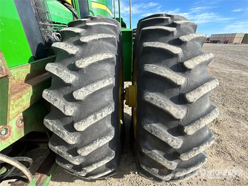 John Deere 8450 ماكينات زراعية - غير ذلك