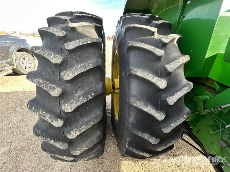 John Deere 8450 ماكينات زراعية - غير ذلك