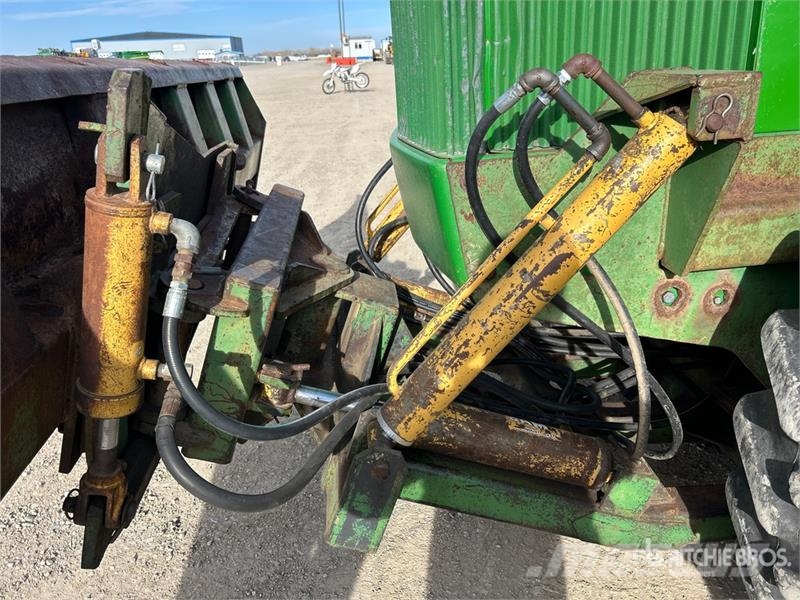 John Deere 8450 ماكينات زراعية - غير ذلك