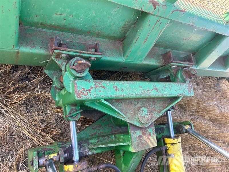 John Deere 8450 ماكينات زراعية - غير ذلك