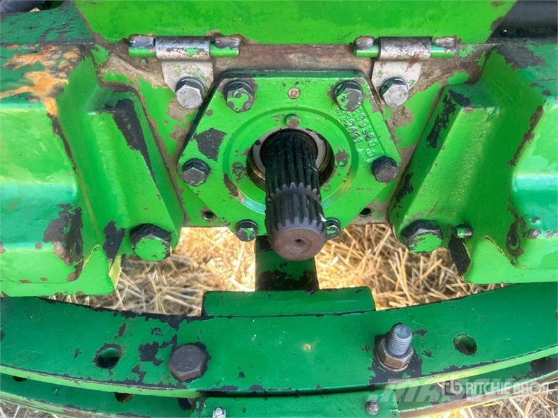 John Deere 8450 ماكينات زراعية - غير ذلك