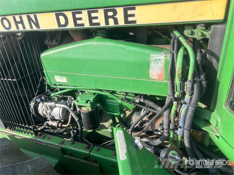 John Deere 8450 ماكينات زراعية - غير ذلك