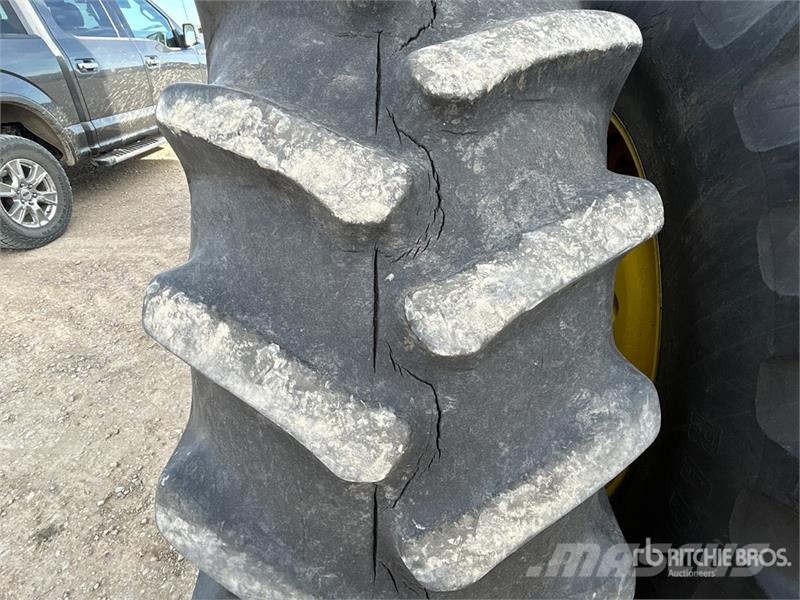 John Deere 8450 ماكينات زراعية - غير ذلك