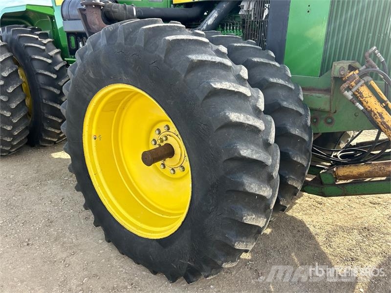 John Deere 8450 ماكينات زراعية - غير ذلك