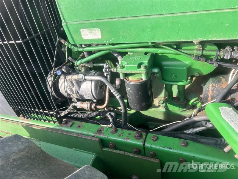 John Deere 8450 ماكينات زراعية - غير ذلك