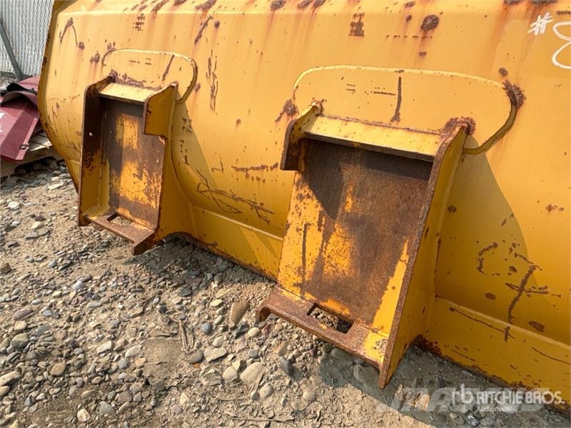 John Deere 85 in Ag Tractor Bucket ملحقات أخرى للجرارات